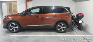 Peugeot 5008 2021