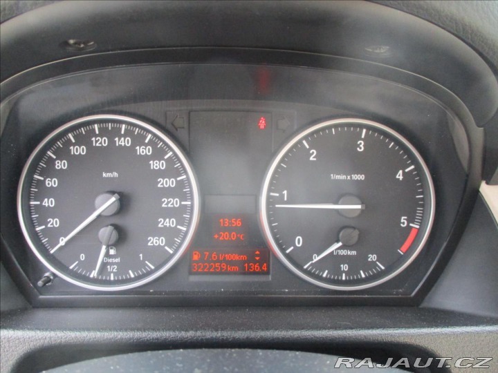 BMW X1 2,0 xDrive18d Futura Pano 2013