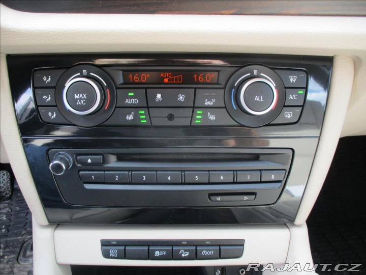 BMW X1 2,0 xDrive18d Futura Pano 2013