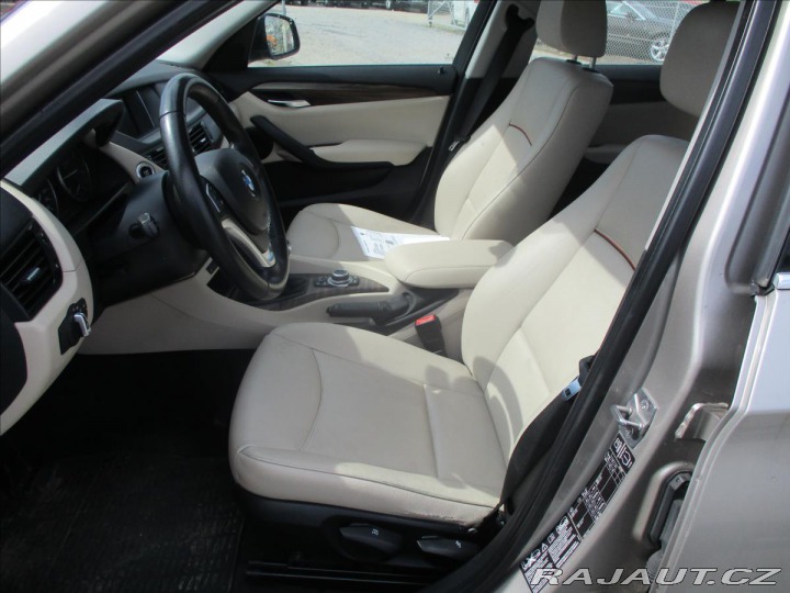 BMW X1 2,0 xDrive18d Futura Pano 2013