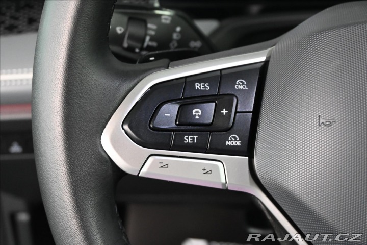 Volkswagen Passat 2,0 TDi 110kW DSG Busines 2024