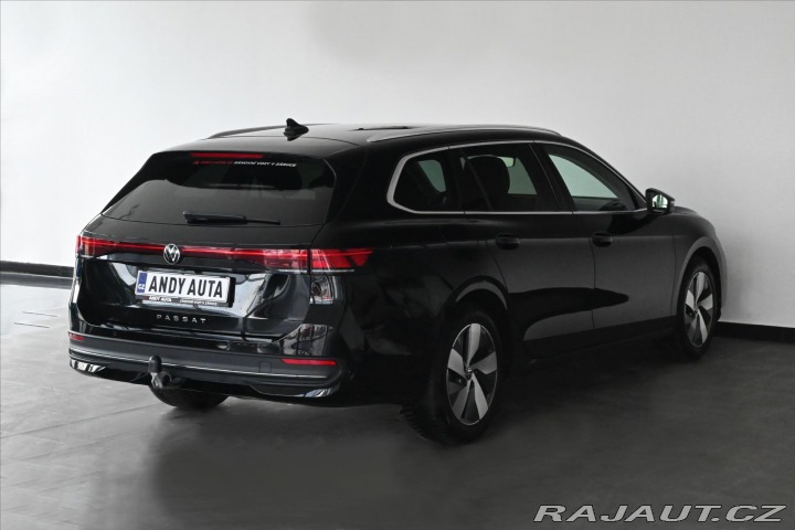 Volkswagen Passat 2,0 TDi 110kW DSG Busines 2024