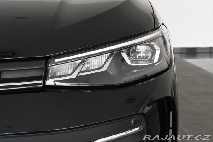 Volkswagen Passat 2,0 TDi 110kW DSG Busines 2024