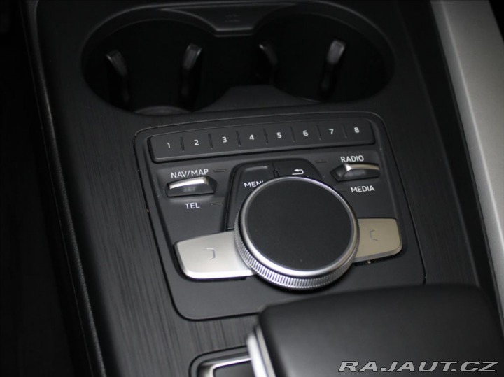 Audi A4 2,0 TDi 140kW 4x4 ACC 113 2017
