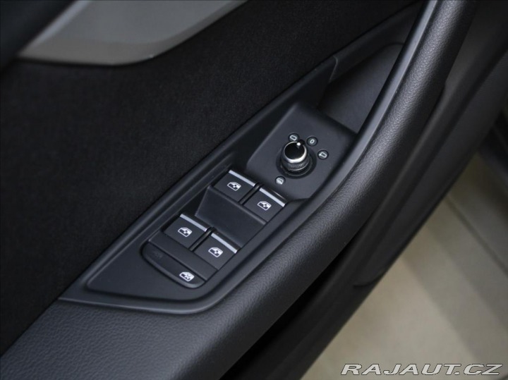 Audi A4 2,0 TDi 140kW 4x4 ACC 113 2017