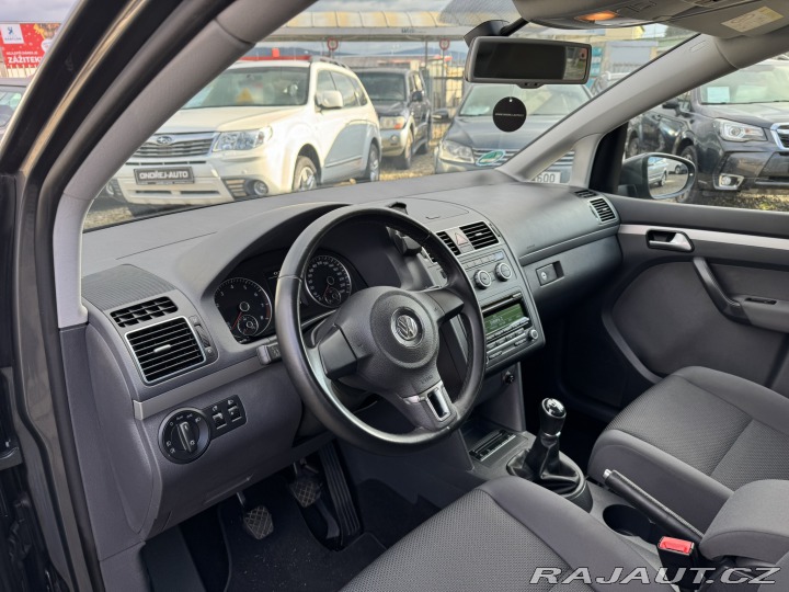 Volkswagen Touran 1,2 TSI 77KW 2 MAJ STK SK 2015