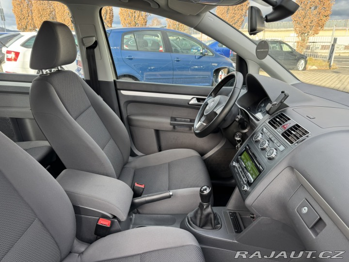 Volkswagen Touran 1,2 TSI 77KW 2 MAJ STK SK 2015