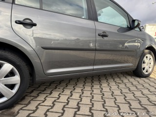 Volkswagen Touran 1,2 TSI 77KW 2 MAJ STK SK 2015