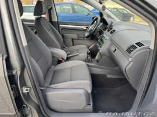 Volkswagen Touran 1,2 TSI 77KW 2 MAJ STK SK 2015