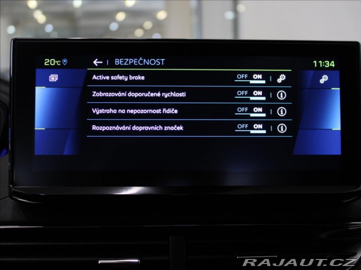Peugeot 3008 1,6 HYBRID 225k. AKČNÍ CE 2023