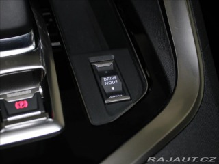 Peugeot 3008 1,6 HYBRID 225k. AKČNÍ CE 2023