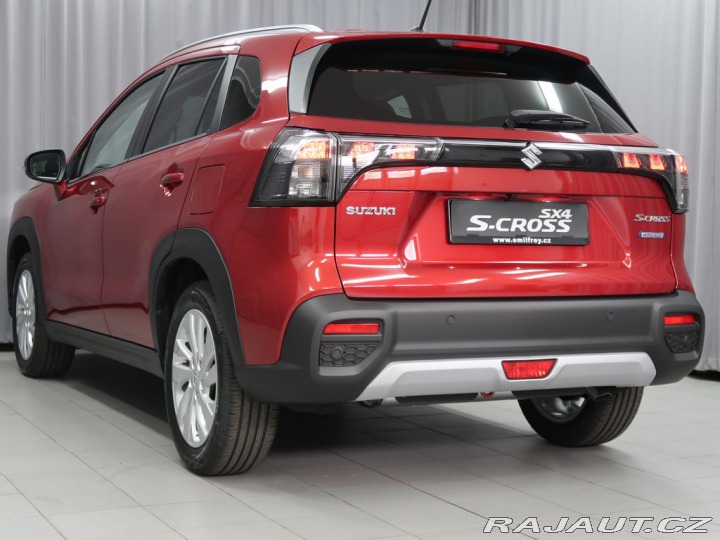 Suzuki S-Cross 1,4 Premium 4x4-k odběru 2026