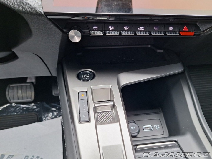 Peugeot 308 ALLURE BlHDi 130  EAT8 2024