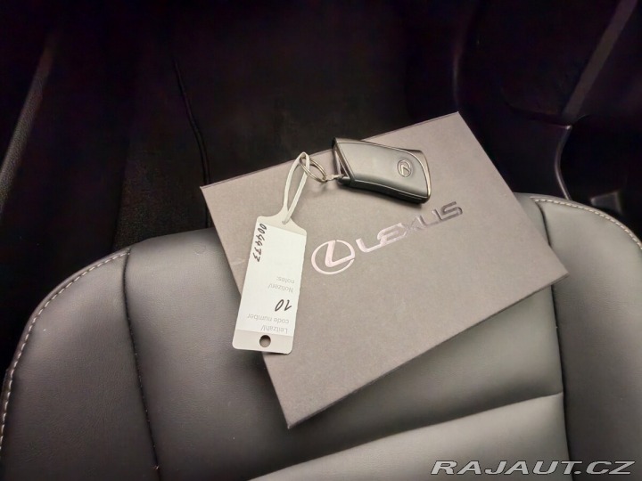 Lexus Ostatní modely UX 300h F Sport Design 2024