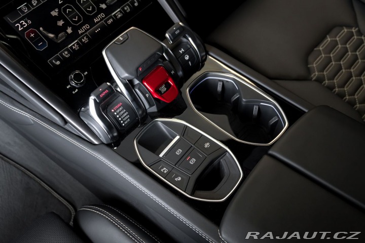 Lamborghini Urus S/Ventilace/Panorama/B&am 1800