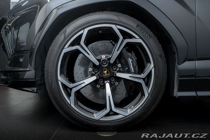 Lamborghini Urus S/Ventilace/Panorama/B&am 1800