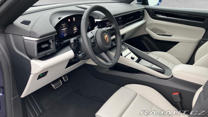 Porsche Macan 4S 2024
