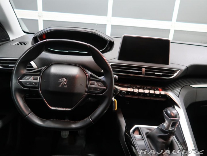 Peugeot 5008 1,2 i ACTIVE PureTech 13 2018
