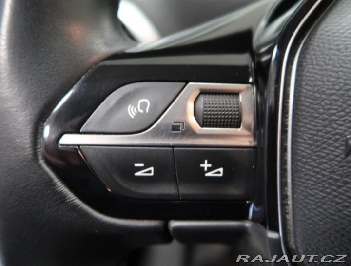 Peugeot 5008 1,2 i ACTIVE PureTech 13 2018