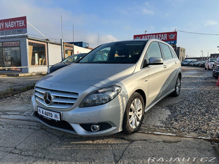 Mercedes-Benz B B 180CDI 80kW *ALU*Tažné* 2012