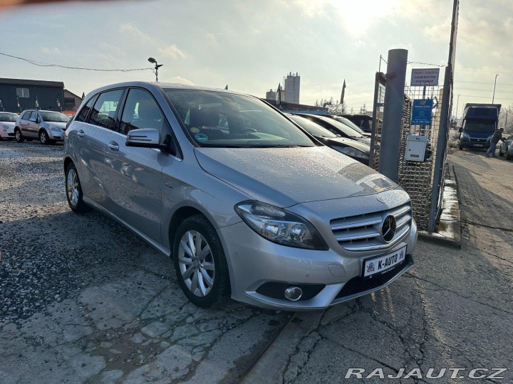 Mercedes-Benz B B 180CDI 80kW *ALU*Tažné* 2012