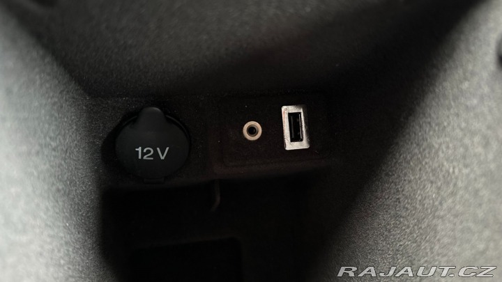Ford Mondeo 2.0TDCI 103kW REZERVOVANO 2012