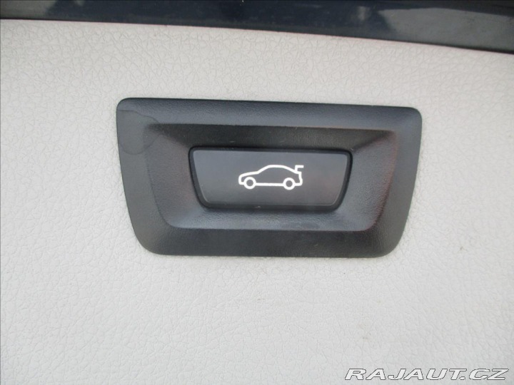 BMW 3 2,0 320d 135kw SportLine 2013