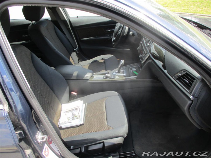 BMW 3 2,0 320d 135kw SportLine 2013