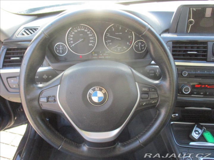 BMW 3 2,0 320d 135kw SportLine 2013