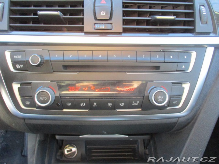 BMW 3 2,0 320d 135kw SportLine 2013