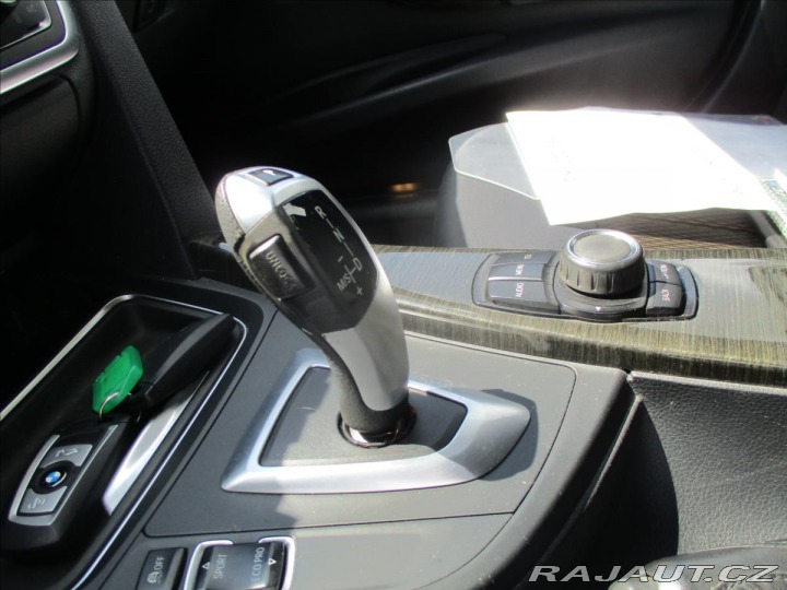 BMW 3 2,0 320d 135kw SportLine 2013