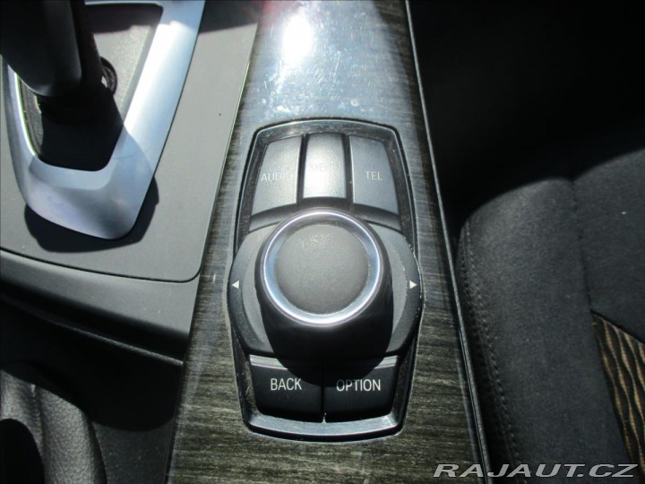 BMW 3 2,0 320d 135kw SportLine 2013