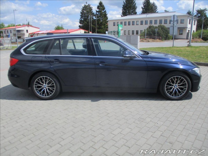 BMW 3 2,0 320d 135kw SportLine 2013