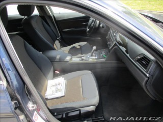 BMW 3 2,0 320d Sport Line Touri 2013