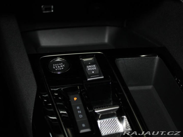 Peugeot 3008 1,6 HYBRID 225k. Allure 1 2023
