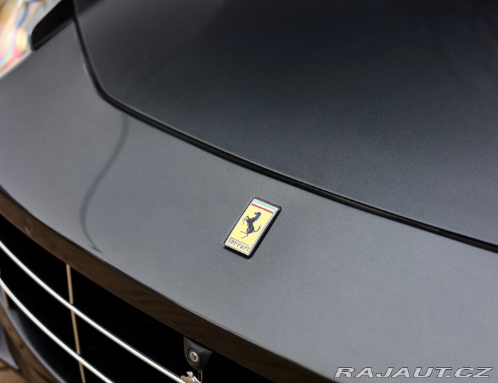 Ferrari FF 6.3 V12 4x4 *V záruke*Zd 2012