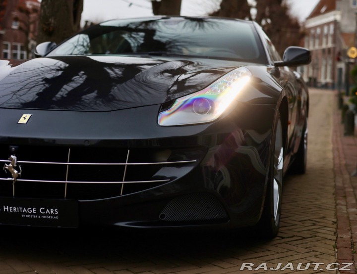 Ferrari FF 6.3 V12 4x4 *V záruke*Zd 2012