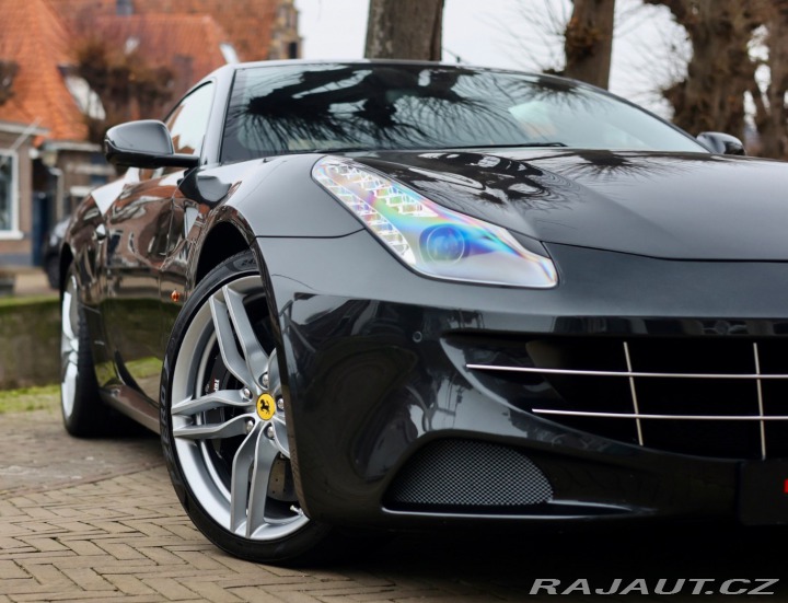 Ferrari FF 6.3 V12 4x4 *V záruke*Zd 2012