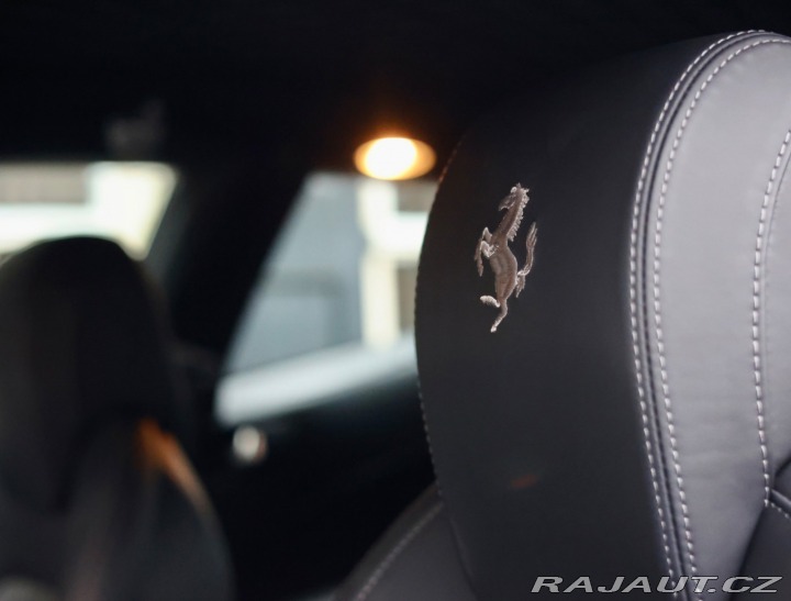 Ferrari FF 6.3 V12 4x4 *V záruke*Zd 2012