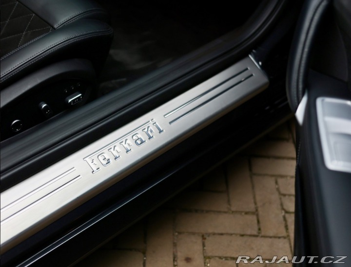 Ferrari FF 6.3 V12 4x4 *V záruke*Zd 2012