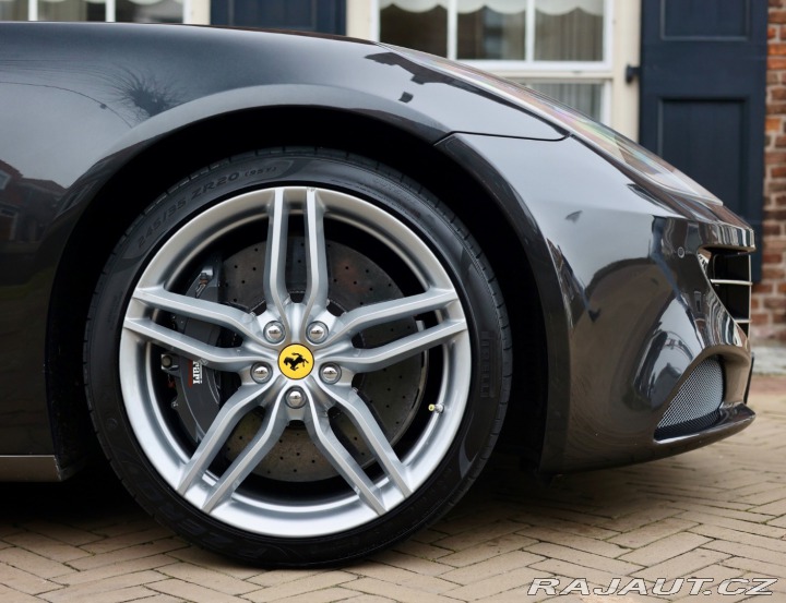 Ferrari FF 6.3 V12 4x4 *V záruke*Zd 2012