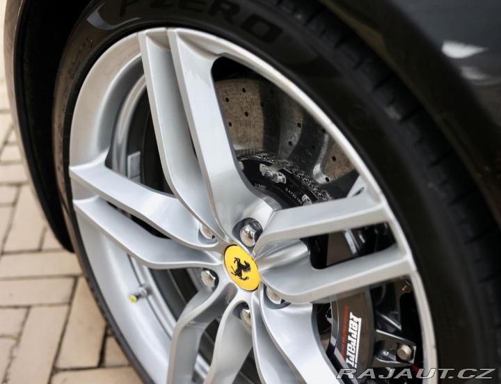 Ferrari FF 6.3 V12 4x4 *V záruke*Zd 2012