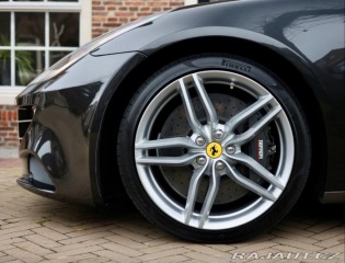 Ferrari FF 6.3 V12 4x4 *V záruke*Zd 2012