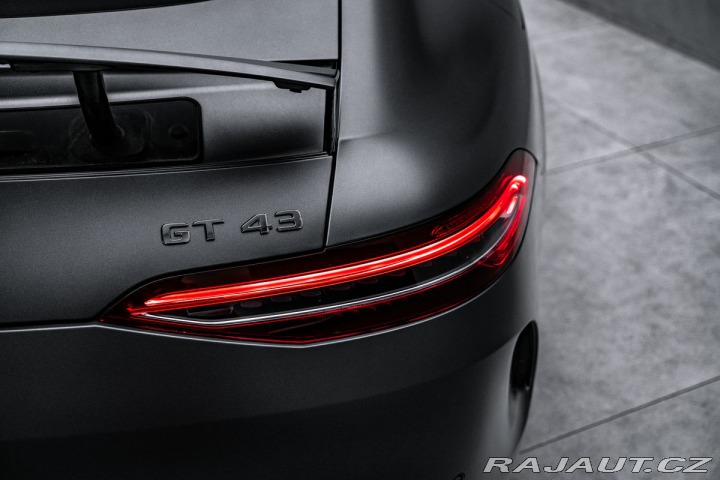 Mercedes-Benz AMG GT 43 4MATIC+ 1800
