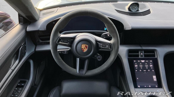 Porsche Taycan Turbo S 2022
