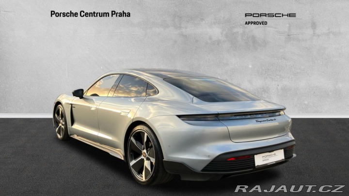 Porsche Taycan Turbo S 2022