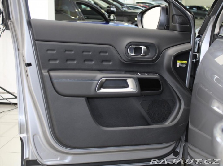 Citroën C5 Aircross 1,6 Hybrid 225 Akční CENA 2023