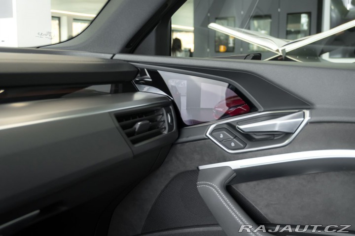 Audi e-tron 55 quattro Advanced 2020
