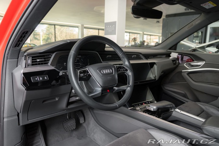 Audi e-tron 55 quattro Advanced 2020
