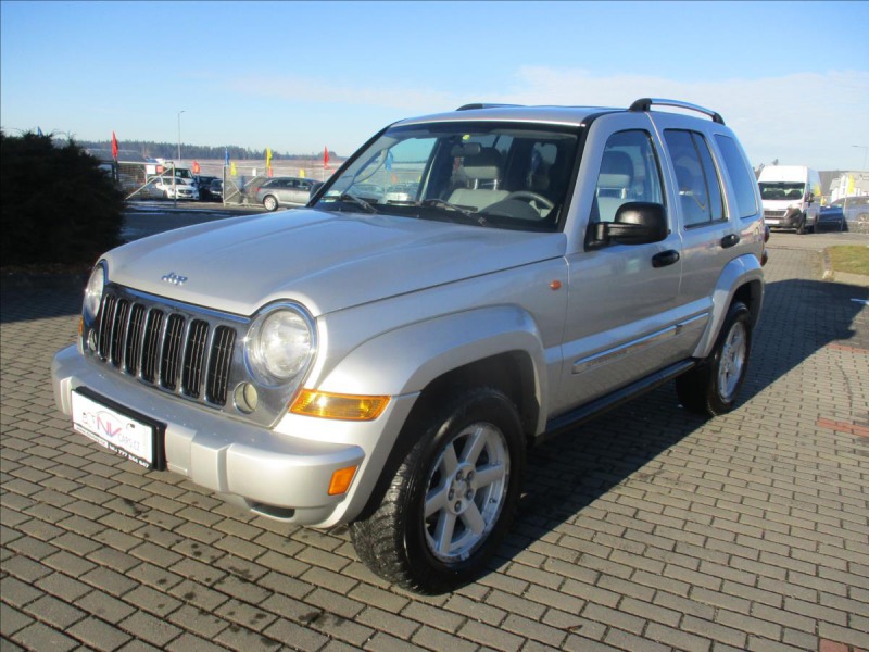Jeep Cherokee 2,8 CRD Sport 120kw Autom